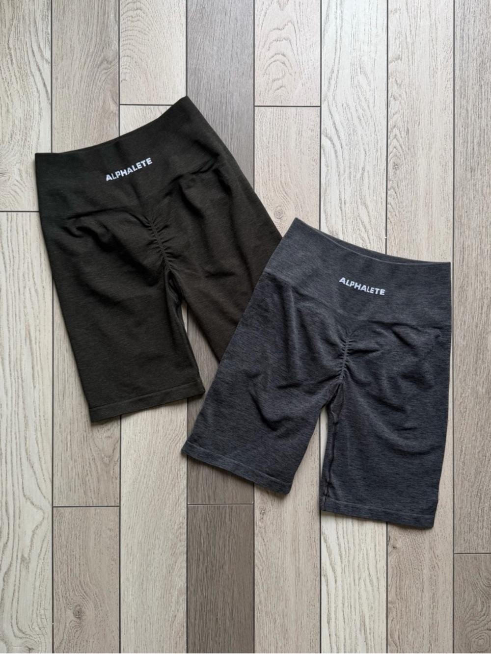 Alphalete Seamless High-Waist Bike Shorts - Black & Charcoal Heather size S